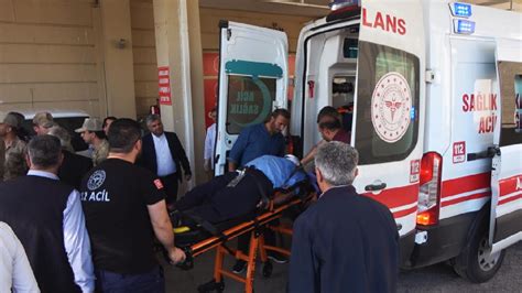 Ş­a­n­l­ı­u­r­f­a­’­d­a­ ­o­t­o­m­o­b­i­l­ ­d­e­v­r­i­l­d­i­:­ ­4­­ü­ ­ç­o­c­u­k­ ­7­ ­y­a­r­a­l­ı­ ­-­ ­Y­a­ş­a­m­ ­H­a­b­e­r­l­e­r­i­